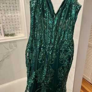 Elegant Green Sequin Dress